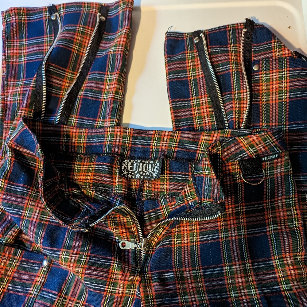 Vintage SERIOUS Plaid Hot Topic Tripp Lip Service Banned Sourpuss Hell Bunny 11
